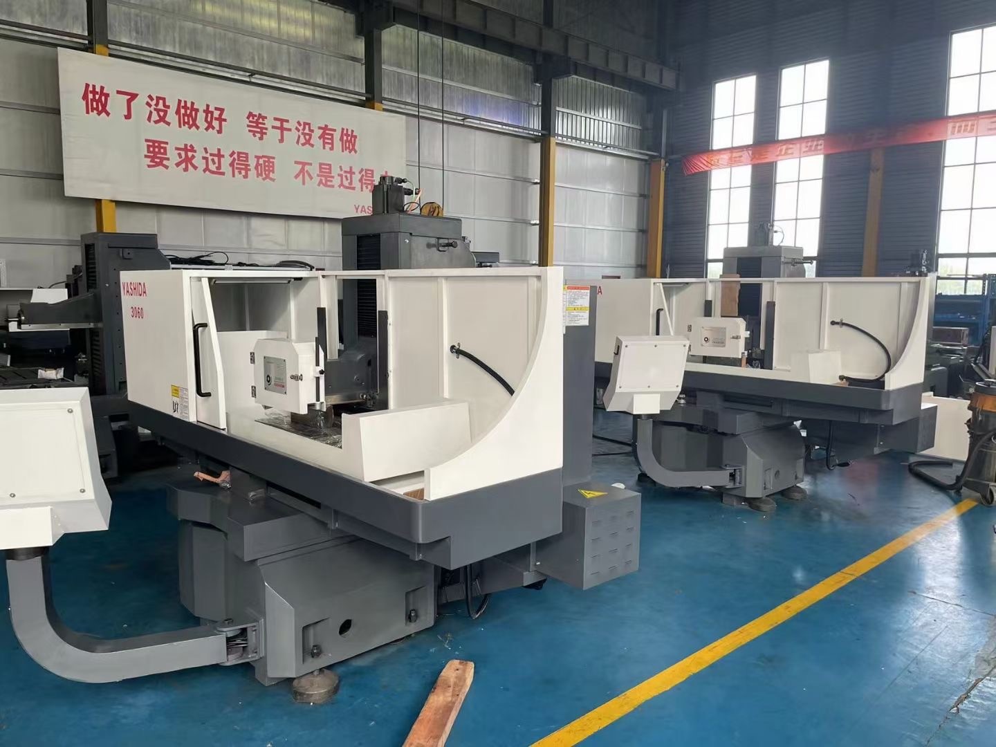 高精密數(shù)控平面磨床怎么進(jìn)行日常維護(hù)