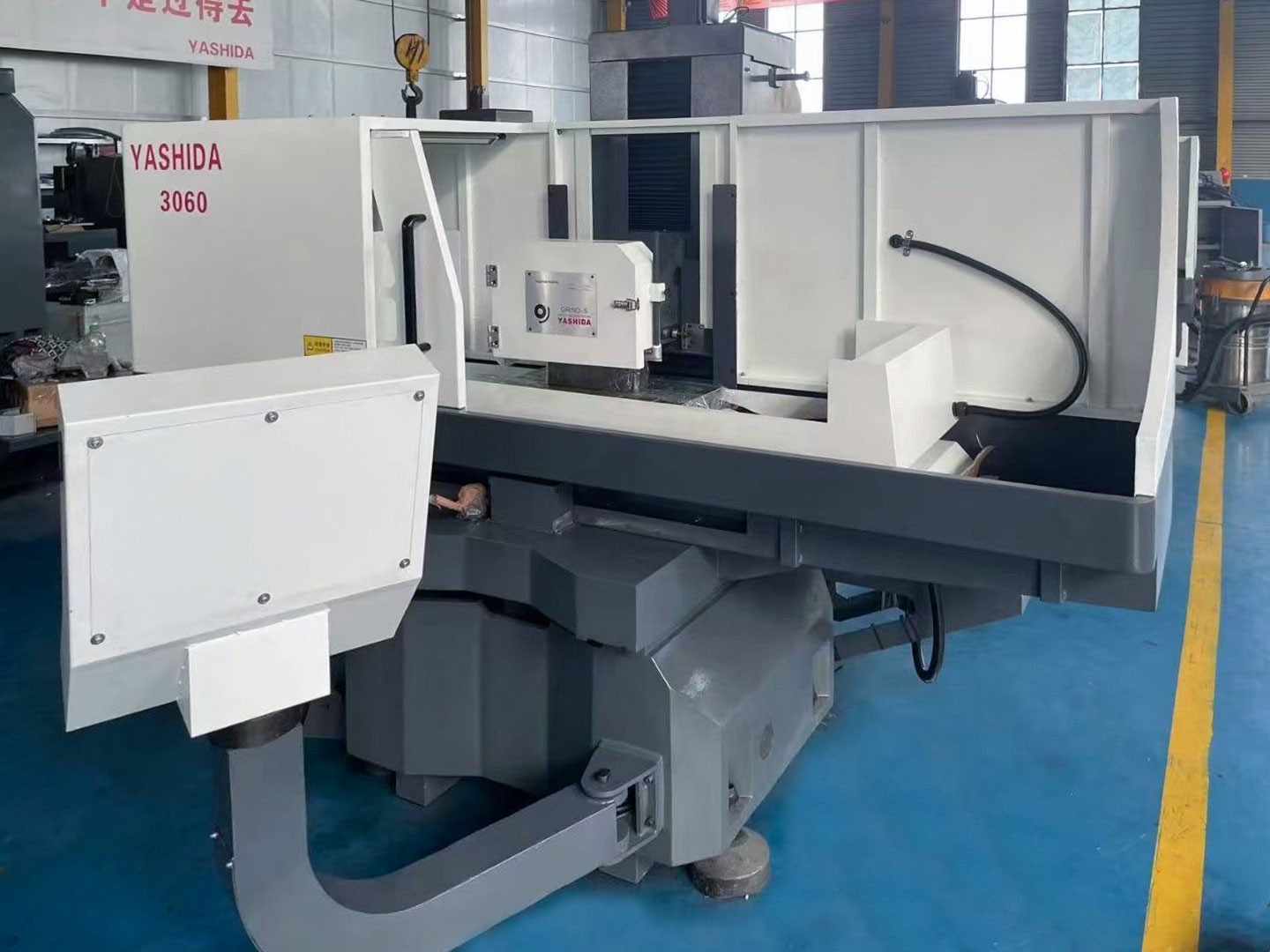 高精密數(shù)控磨床