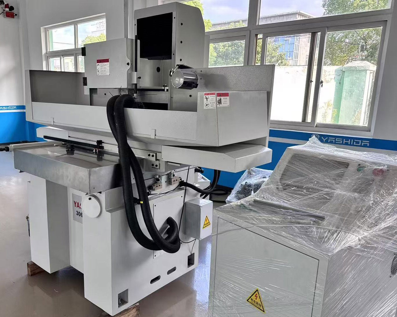 正旋臺(tái)在平面磨床加工中的核心作用